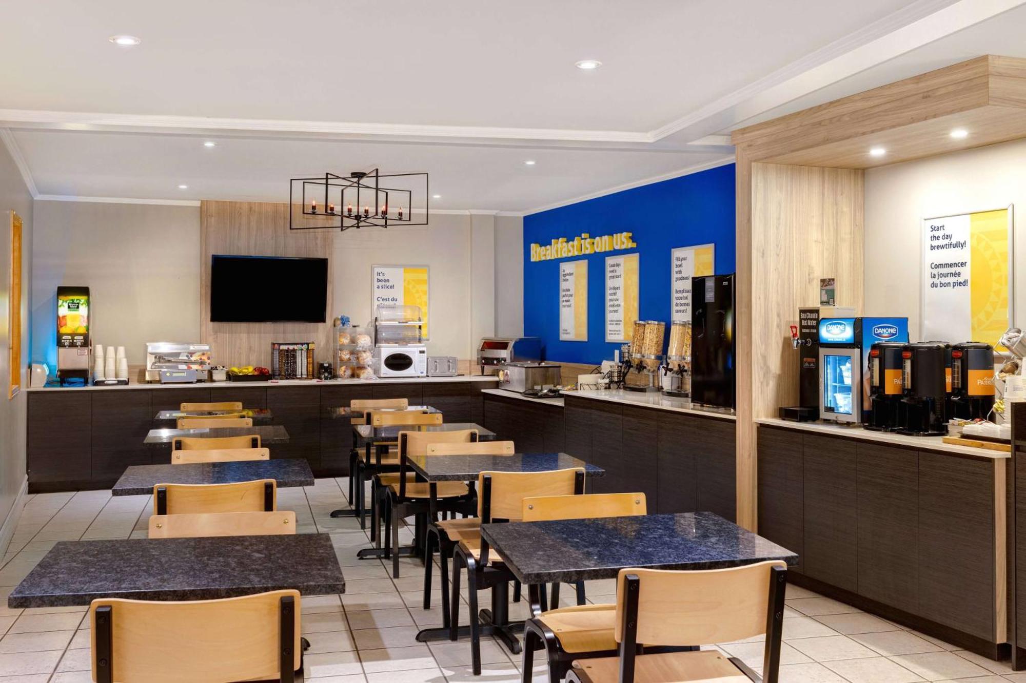 Days Inn By Wyndham אדמונדסטון מראה חיצוני תמונה