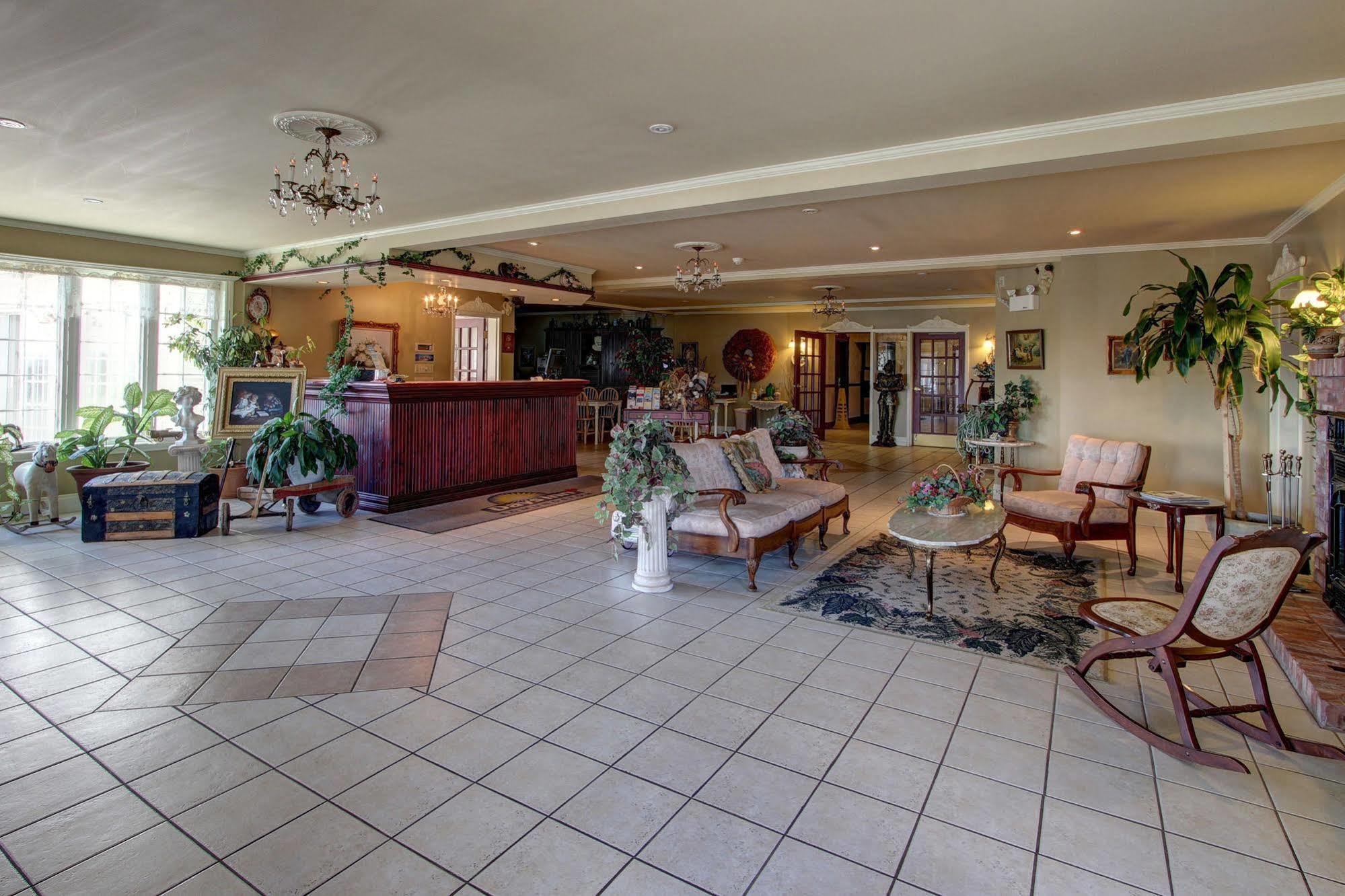 Days Inn By Wyndham אדמונדסטון מראה חיצוני תמונה
