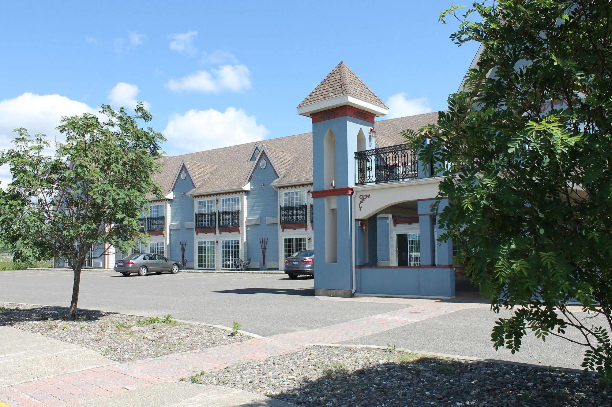 Days Inn By Wyndham אדמונדסטון מראה חיצוני תמונה